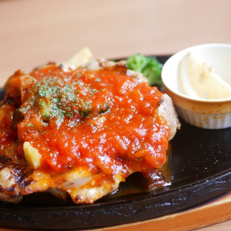 直火焼き彩り野菜のトマトチキン(ビッグボーイ福井経田店)