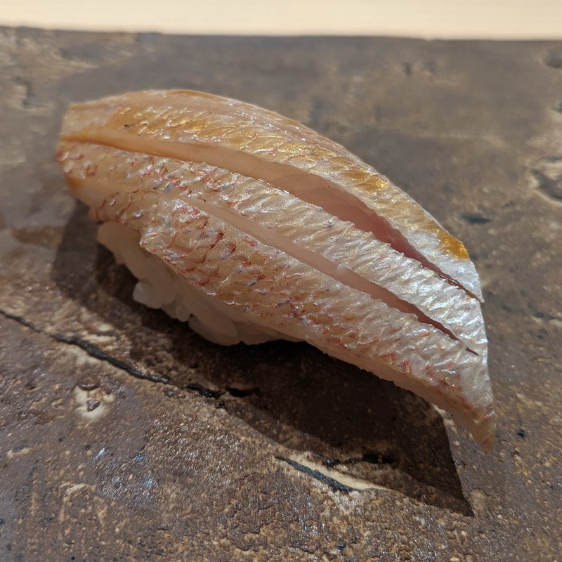 カスゴダイ昆布〆(鮨 和さび （わさび）)