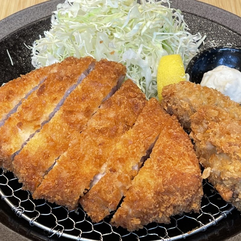 厚切りロースかつ(とんかつぴん錦糸町テルミナ店)