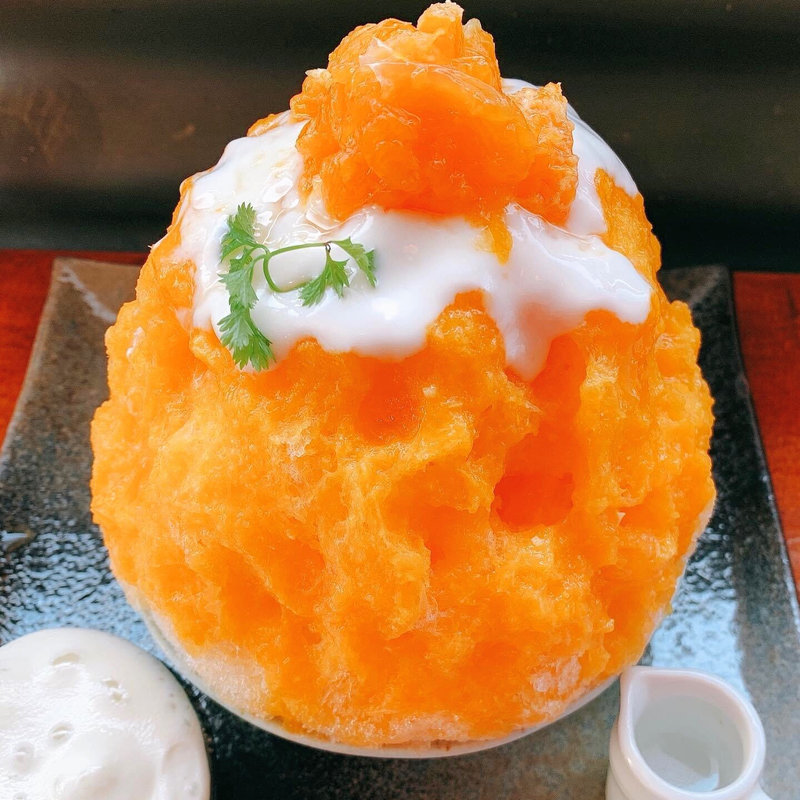 みかんとブルーチーズエスプーマのかき氷(Parlor Vinefru 銀座)