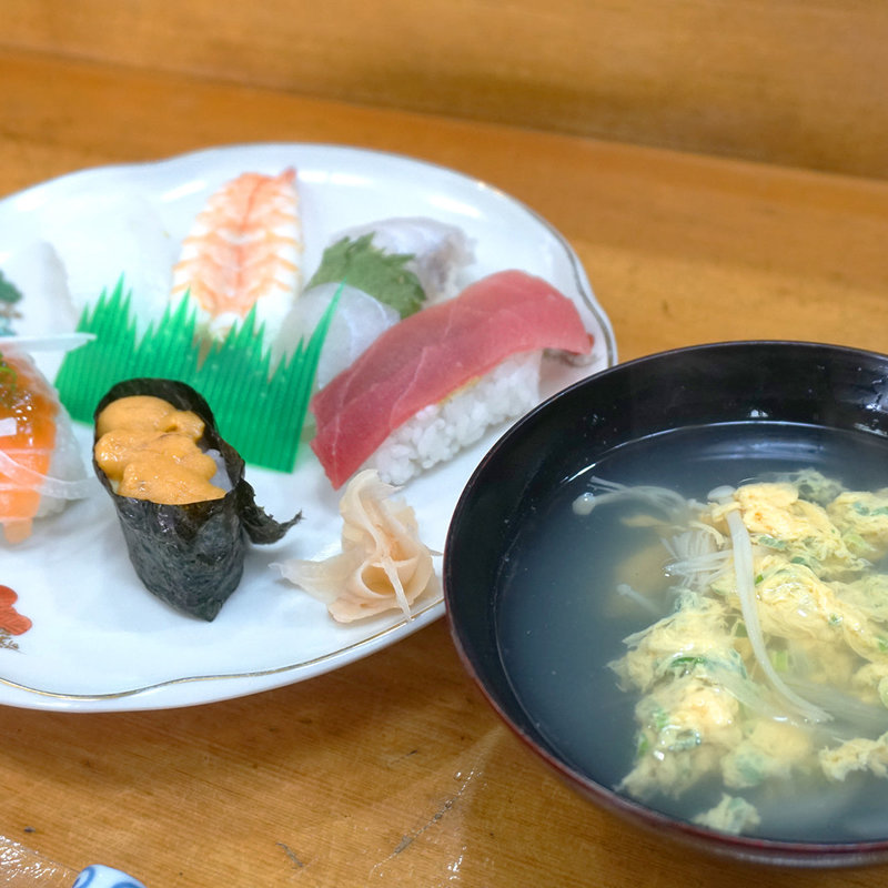 寿司定食(梅寿し)
