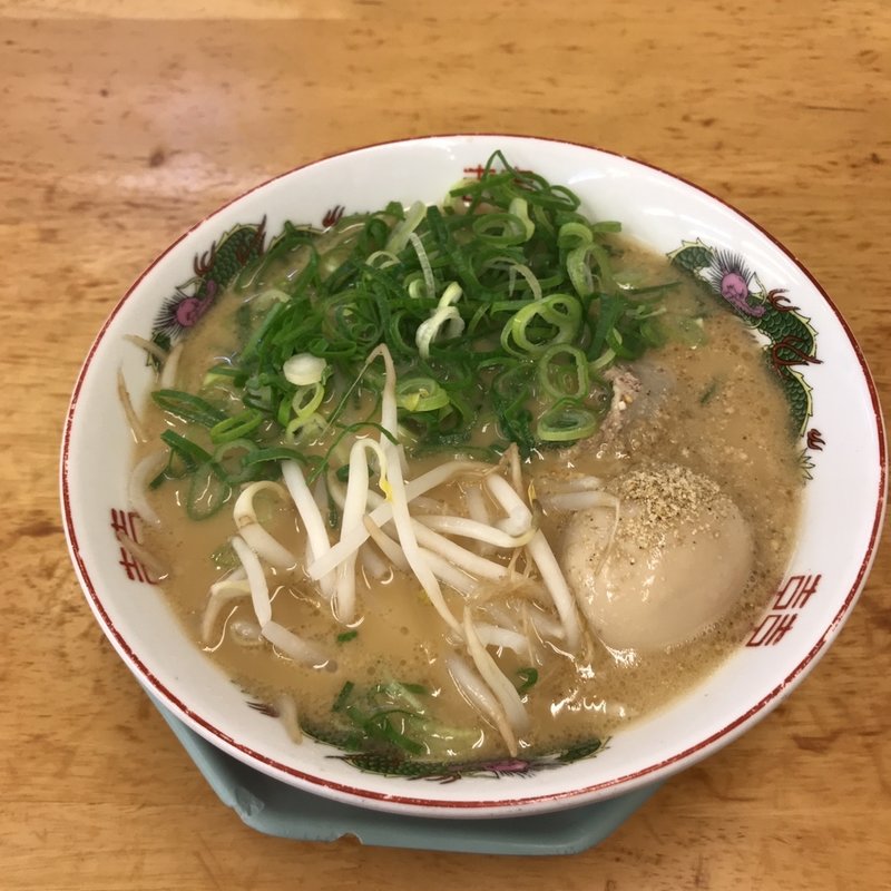 味玉ラーメン＋ネギ(博多金龍山大通り店)