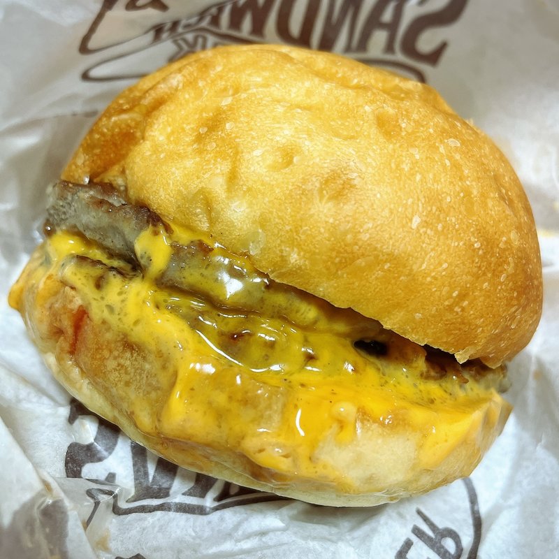 ダブルチーズバーガー(BLUE STAR BURGER 中目黒店)