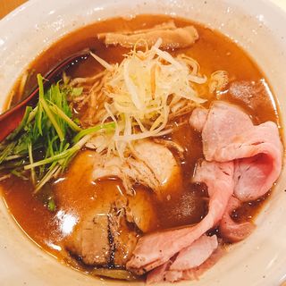 背脂醤油らー麺(焼きあご塩らー麺 たかはし 渋谷店)