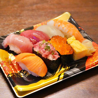 握り寿司盛り(日本の味 和 デリカ店)