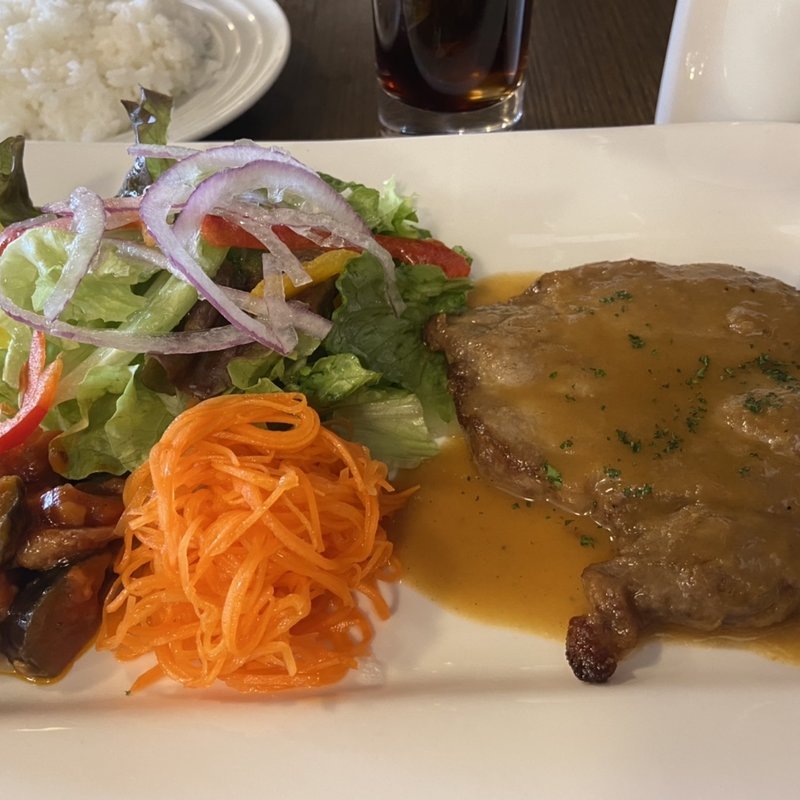 ポークソテー　ジンジャーソース(ローマイヤレストラン銀座店)