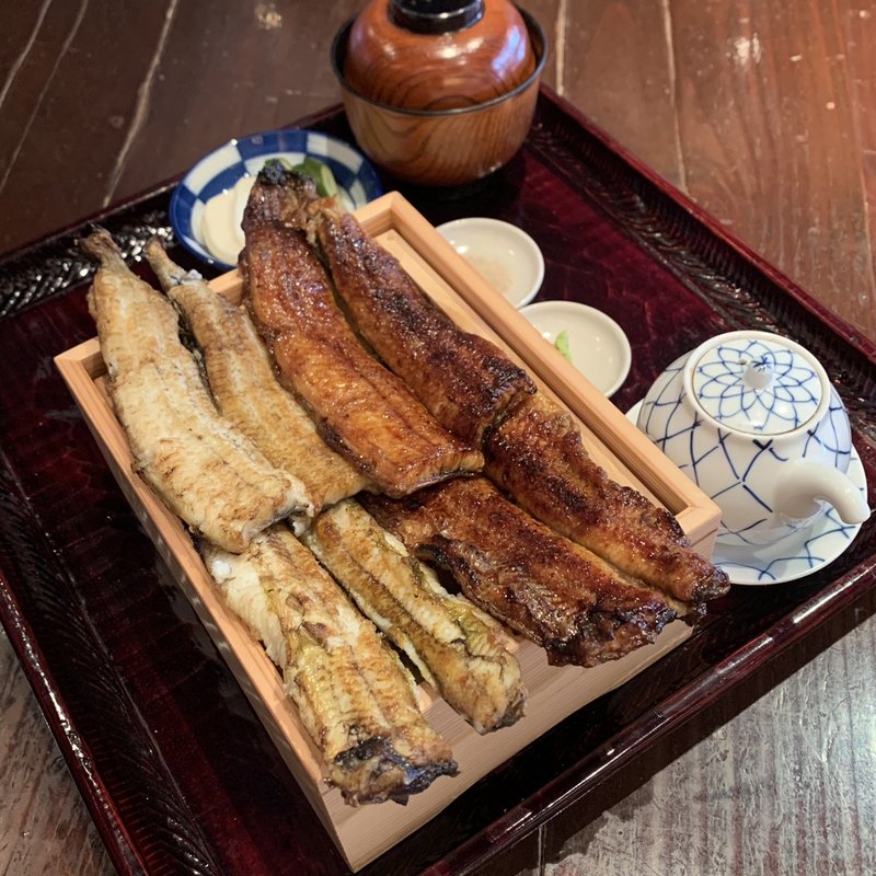 鰻重　特々上(にょろ助 西麻布店)