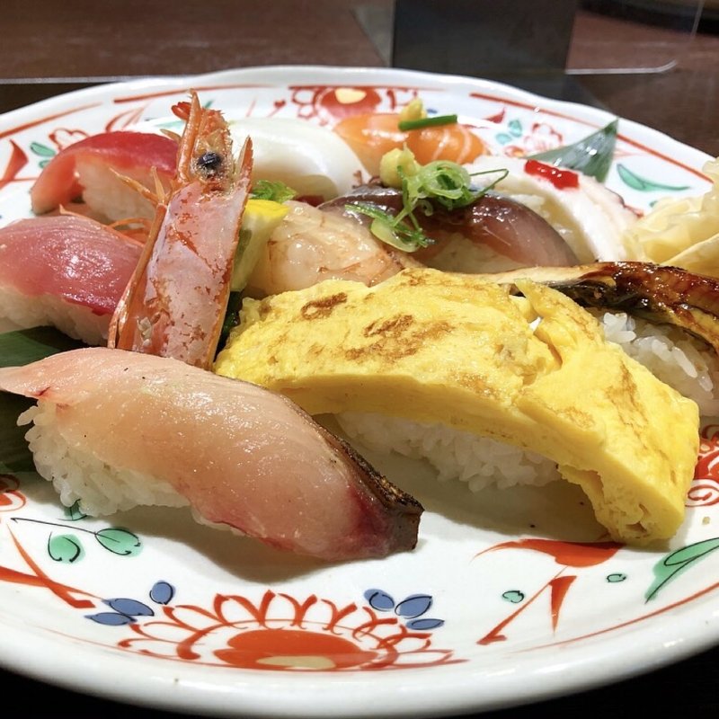 すし定食(本家さんきゅうホテルエミオン京都)