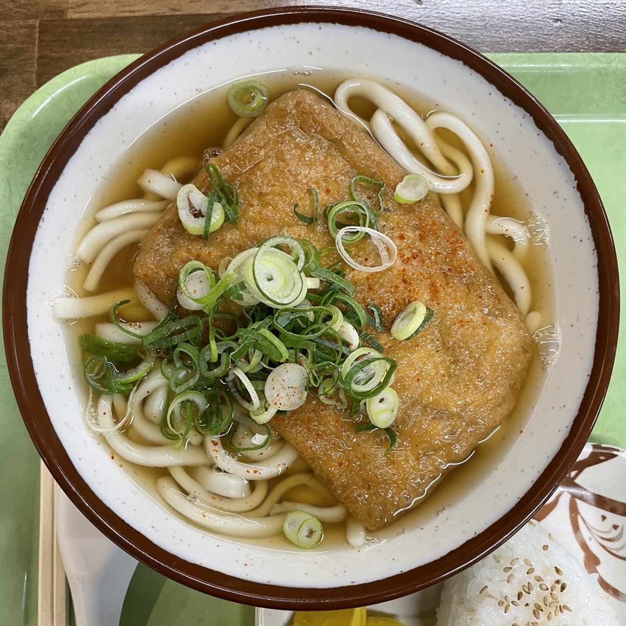 きつねうどん(三角茶屋豊吉うどん JR宮崎店 （さんかくちゃやとよきち