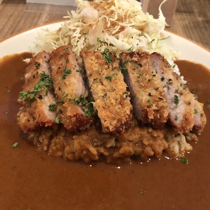 ロースカツカレー(ミナミカレー （Minami Curry）)