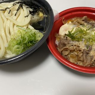 牛とじ丼定食(杵屋 市川駅シャポー店 )