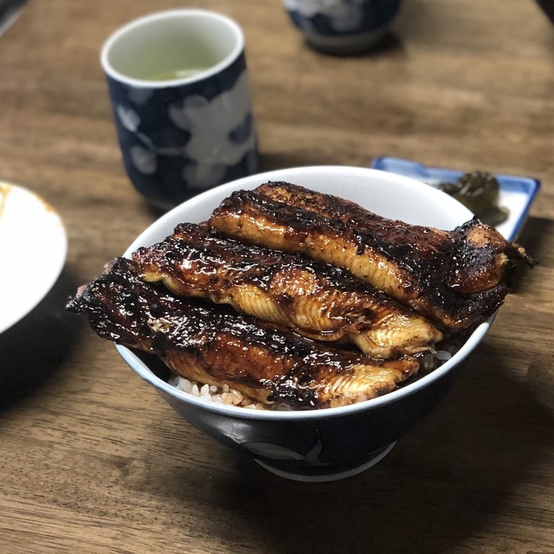 鰻丼（上）(うなぎ 田代)