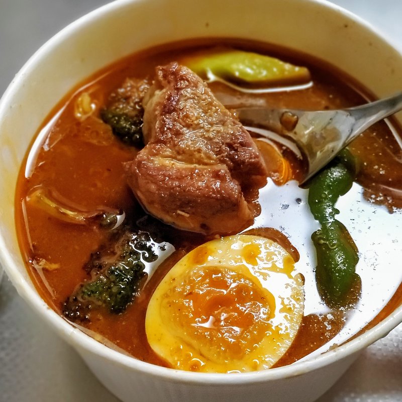 麦豚なローストポークカリー(スープカレー店 34)