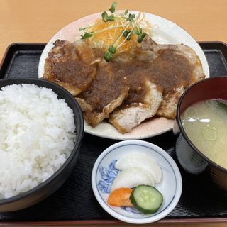 ポークソテー定食(御食事処みや川)