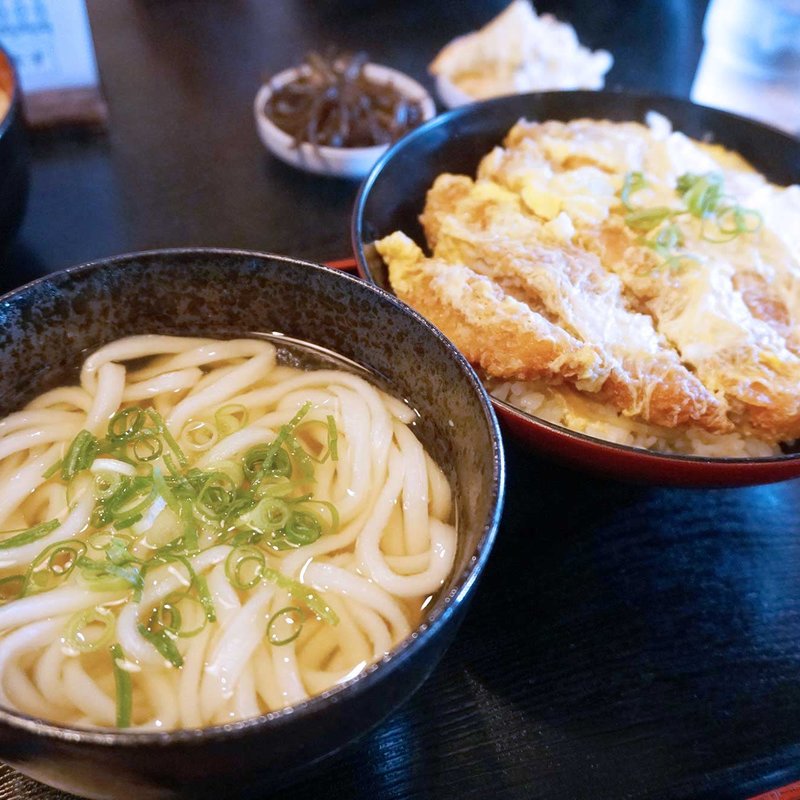 かつ丼+ミニうどん(あずみうどん 大刀洗本店)