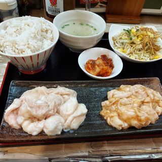 ホルモン定食(おさやん 蒲田本店)