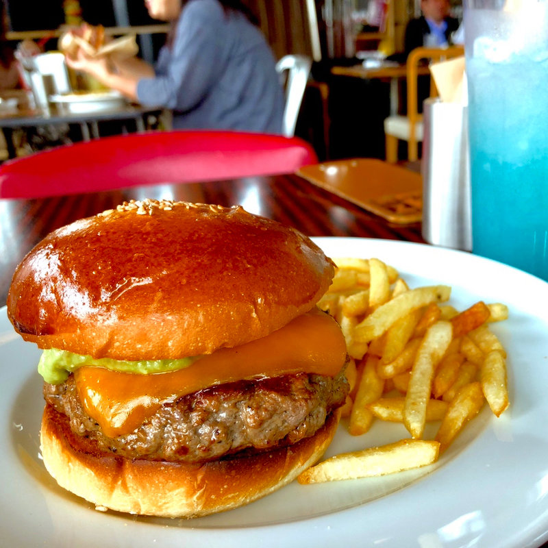 アボカドチーズバーガー(デモデダイナー 福生店)