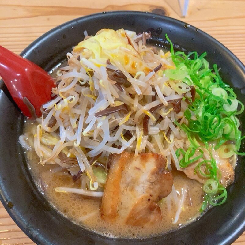 野菜たっぷりのラーメン(げんこつらーめん 祇園店)