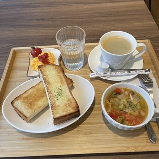 モーニングセット(on the Toast)