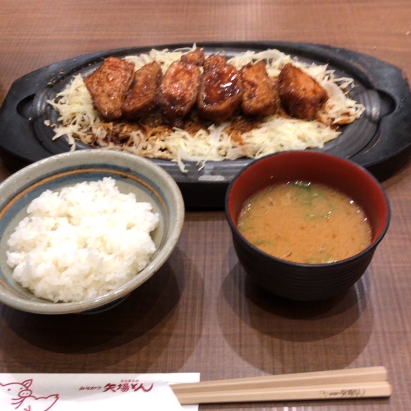 鉄板ひれとんかつ定食(矢場とん イオンモールナゴヤドーム前店 )