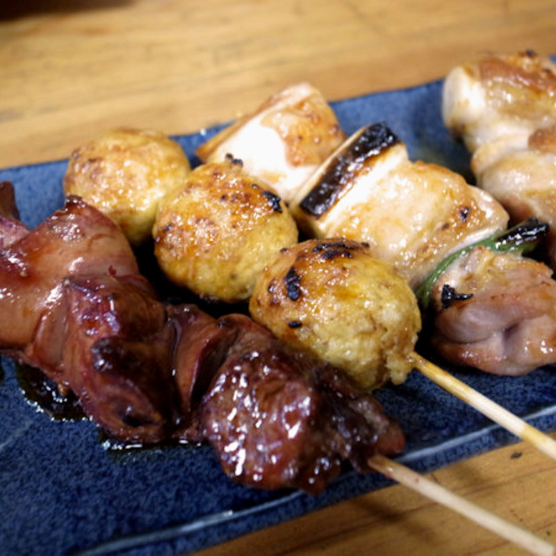 レバー、つくね、ねぎま(やきとり ひなもも)