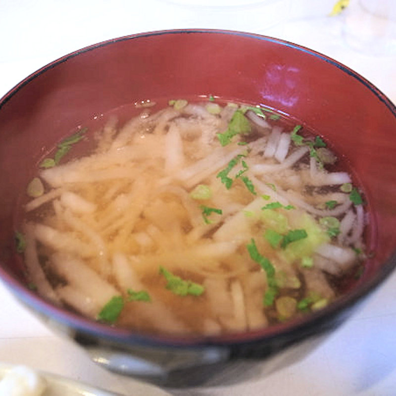 お味噌汁(キッチンニュー早苗)