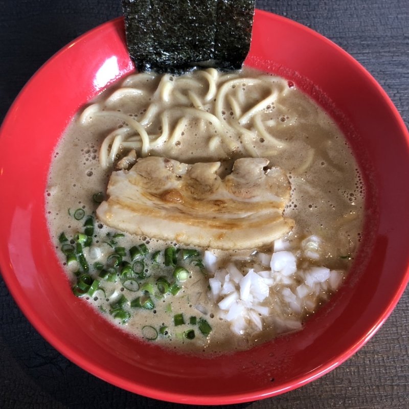 クリーミー豚骨しょうゆらーめん(豚骨ラーメン ポー9)