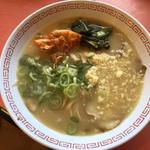 ラーメン(金龍ラーメン難波千日前店)