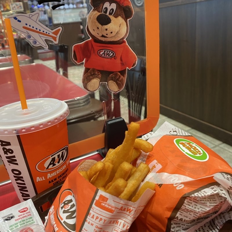 モッツァバーガー(Ａ＆Ｗ 宮古空港店 （エイアンドダブリュ）)
