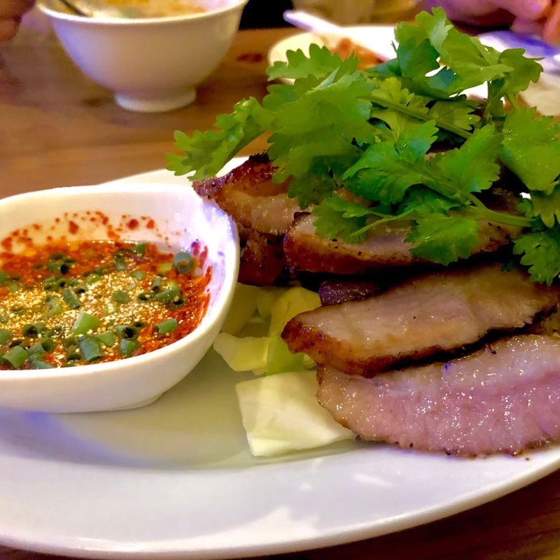 豚トロ焼き(タイ屋台ガッチキ)