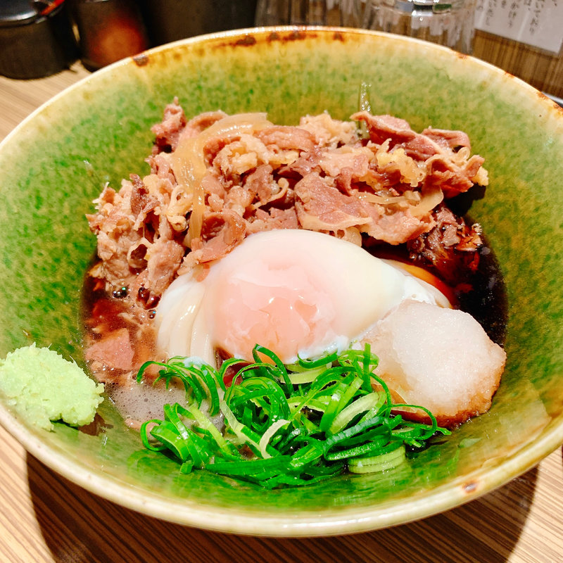 熱盛り牛玉冷やしぶっかけ(本町製麺所 本店 )