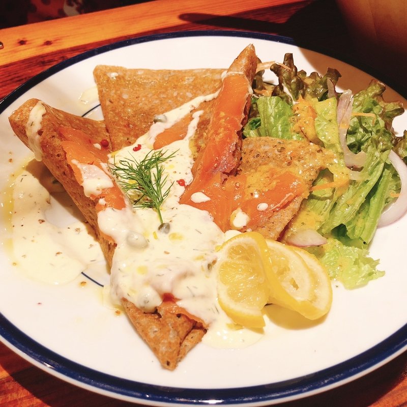 サーモンのガレット(La Fee Delice （ラ フェ デリース）)