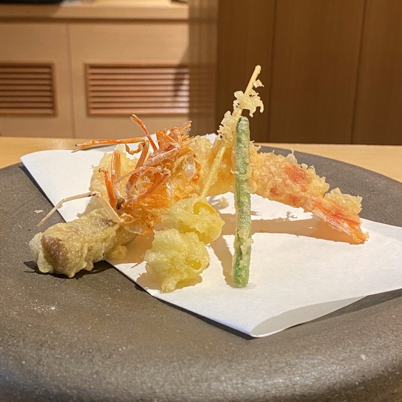 天ぷら盛り合わせ(海老、銀杏、ゴボウほか)(玄水)