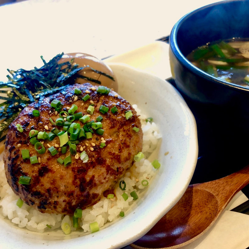 初代しるばーぐ(200g)(榎本ハンバーグ研究所 西ヶ原店)