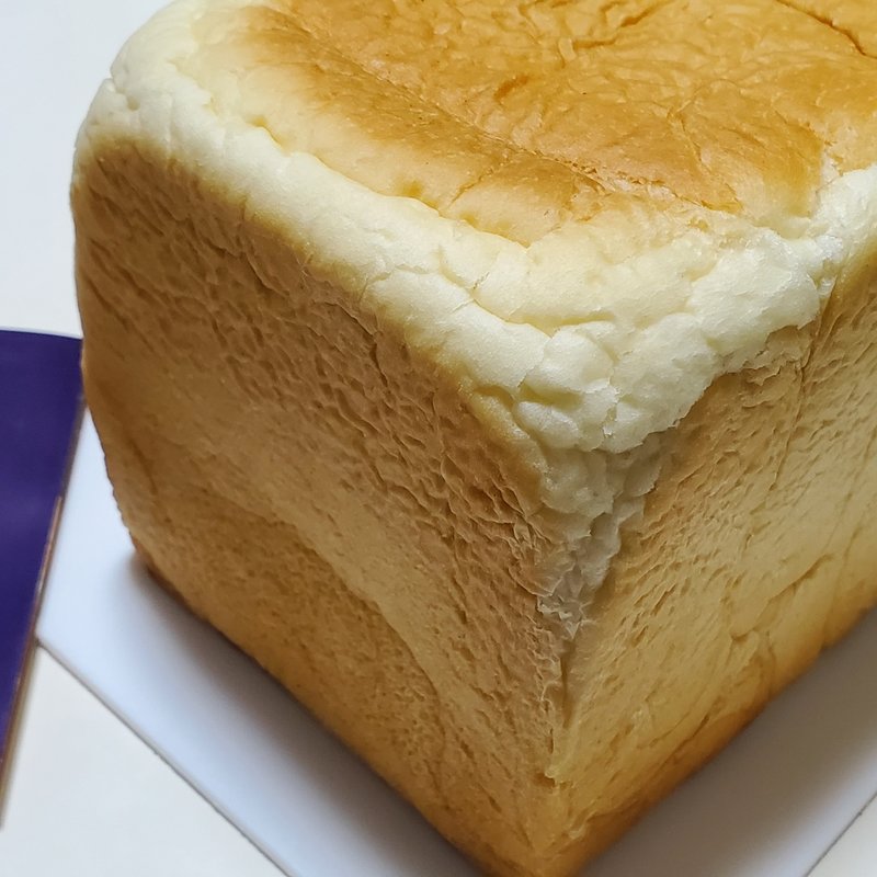 湯種食パンTokyoリッチ(食パン専門店 髙匠 大船店)