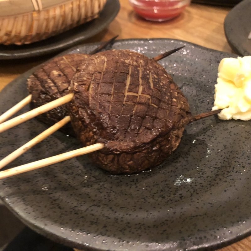 しいたけ(炭火焼鳥バル JINDAIKO)