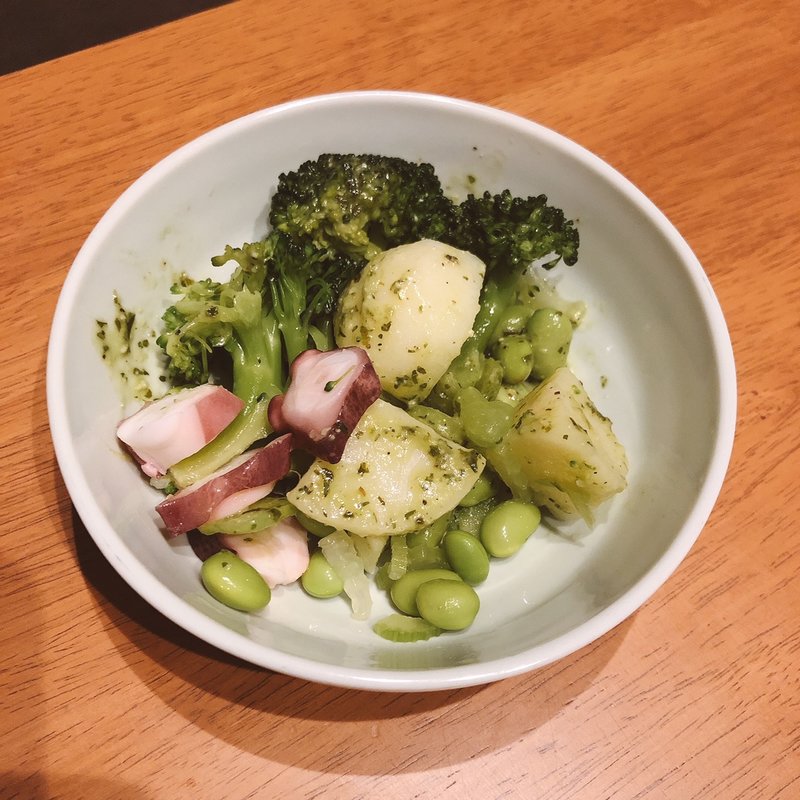 たことブロッコリーバジルサラダ(セブンイレブン 横浜北寺尾7丁目店)