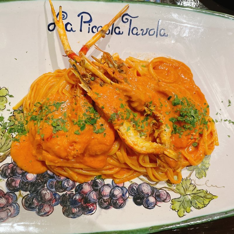 リングイネ　手長エビのトマトクリームソース 　Linguine scampi di gamberi con salsa di crema di pomodoro(ラ・ピッコラ・ターヴォラ)