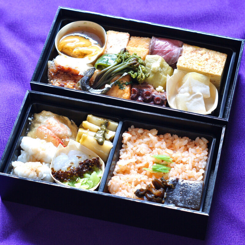 初夏の二段重折詰料理(石かわ)