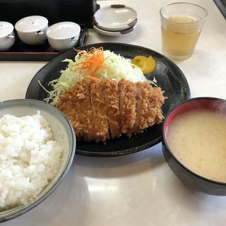 まるとくロースとんかつ定食 まるやま食堂 の口コミ一覧 おいしい一皿が集まるグルメコミュニティサービス Sarah