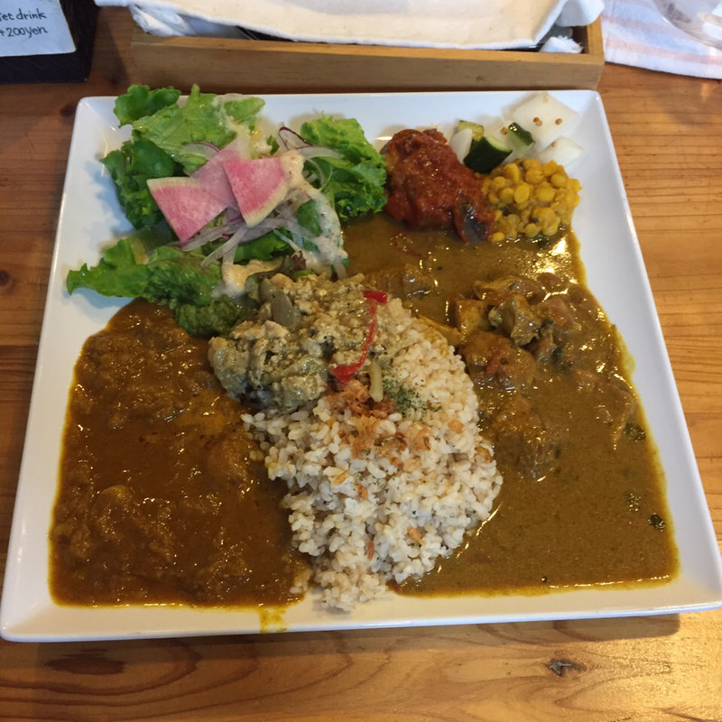 Nirvanaプレート(ニルヴァーナ スパイス＆スペース （NIRVANA spice&space）)