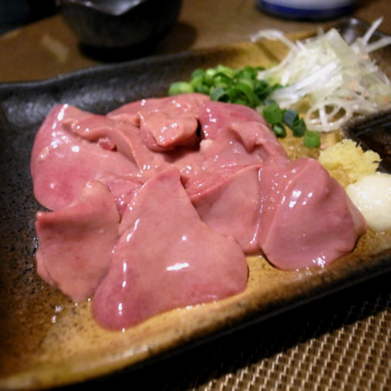 白レバ刺(串焼きこうのとり)