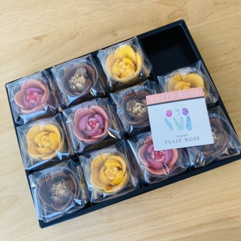 ショコラローズとチューリップラングドシャ(TOKYOチューリップローズ)