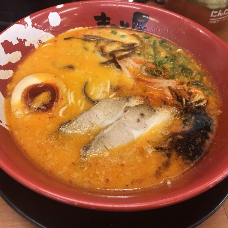 煮玉子赤辛牛じゅん(ラーメンまこと屋 武庫川店)