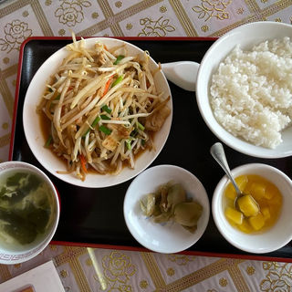 今週のサービスランチ A(中華料理店餃子坊)