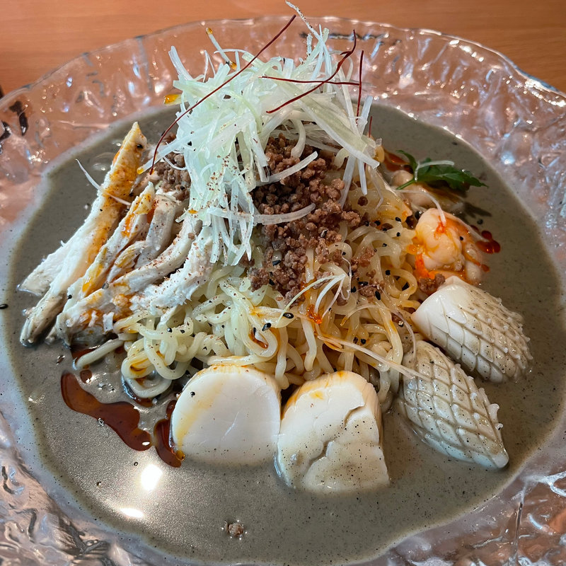 冷やしブラック坦々麺(ガンシップ 東京店)