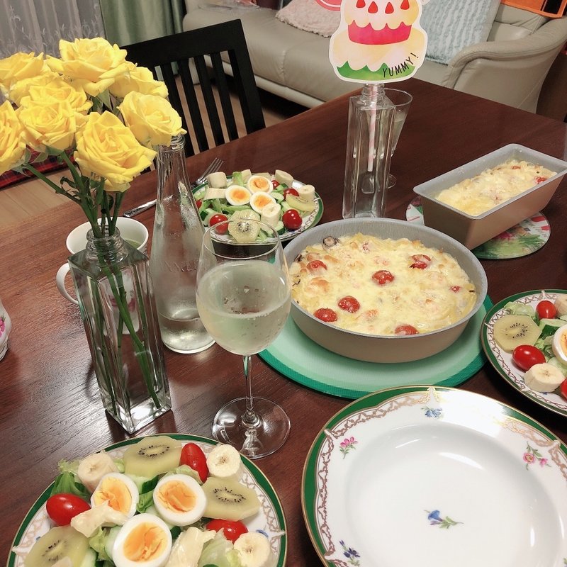 手作りグラタンとサラダ(お家)