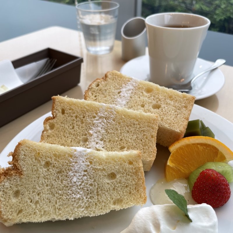 お陽さまのシフォン(汐風のカフェ )