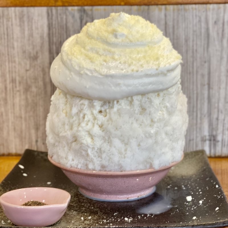 チーズズコットのかき氷(Parlor Vinefru 銀座)