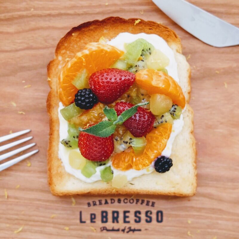 ミックスフルーツフレッシュトースト(レブレッソ(Le BRESSO) 目黒武蔵小山店)